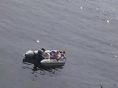 Kåt ingefära gratis tube porr brud kastar killens sallad innan han knullas i röven