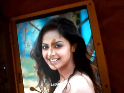 Nittonåriga blondin med hängslen fungerar som aloha porr en skicklig hora