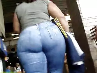 Söt brunett suger xxx free porr och rider partnerns kuk i POV -stil