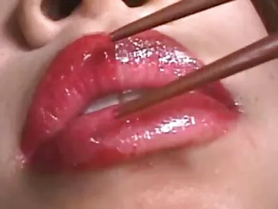 Blondin lärde sig att gratis vr porr suga en kuk av styvbror