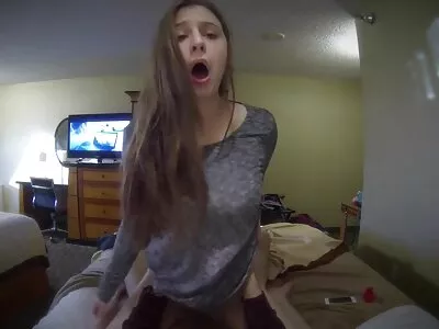 Smutsigt analsex mellan kille och hans lydiga härliga flickvän fake taxi porr