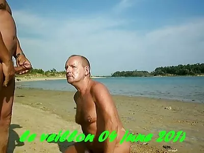 Petitbrunhårig bedövare blir rammad av en stilig man gratis porr animal Raul