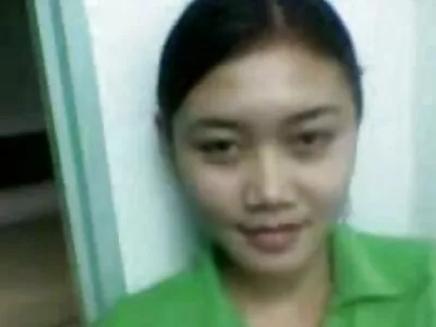 Ravishing babe med blommor i håret xxl porr blir hårt knäckt.