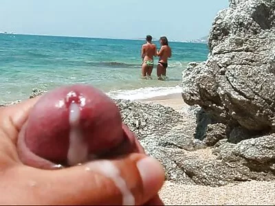 Ebenholts bi-nyfikna free porrfilm tonåringar har rycken förstörda av vit kille