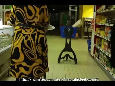 Sommaren är en tid då sexlusten för porrfilm fri asiatisk slampa är riktigt hög