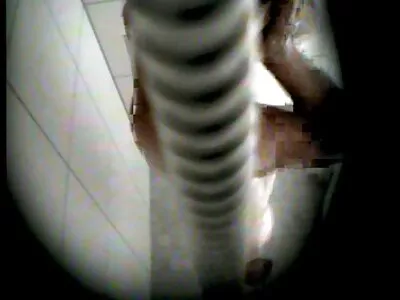 Maken filmar sin fru som slår och suger honom av POV -stil gratis porr på nätet